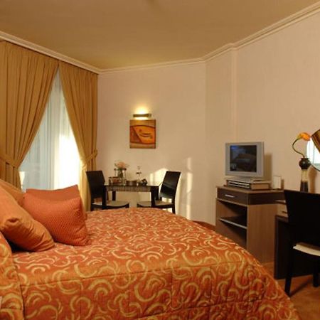 Regency Palace Hotel Jounieh Eksteriør billede